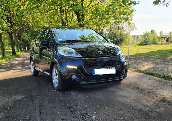 kujawsko-pomorskie Peugeot 107 cena 15500 przebieg: 80000, rok produkcji 2013 z Siedliszcze